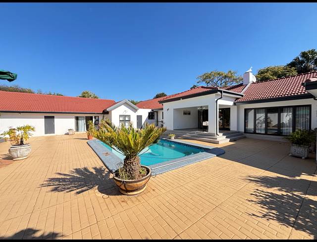 5 BEDROOM HOUSE FOR SALE IN WATERKLOOF RIDGE